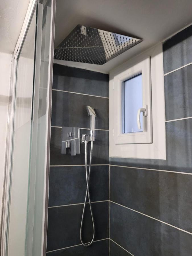 Appartement Avec Son Toit Terrasse, En Plein Coeur De Marsiglia Esterno foto